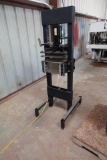 LARGE HYDRAULIC PRESS
