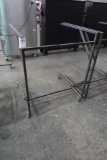 METAL RACK W/CASTERS