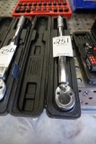 TORQUE WRENCH W/CASE