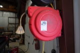 RETRACTABLE EXTENSION CORD