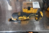 DEWALT OSCILLATING TOOL W/ACCESSORIES