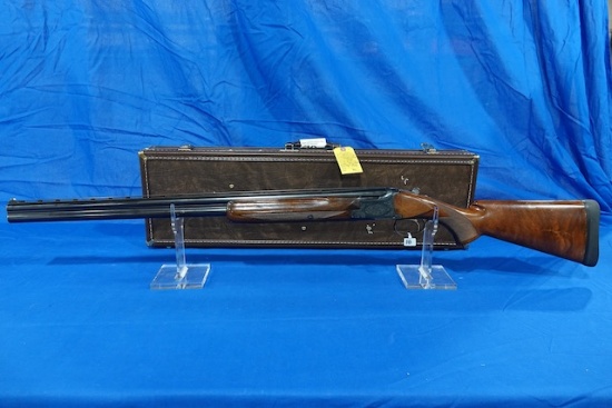 1965 BROWNING 12 GA. OVER/UNDER SUPERPOSED LIGHTING