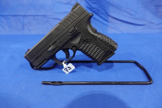 SPRINGFIELD ARMORY XDS 45 ACP 3.3 SEMI-AUTO W/2 MAGS, MAG HOLDER, HOLSTER & CASE S/N: XS520098