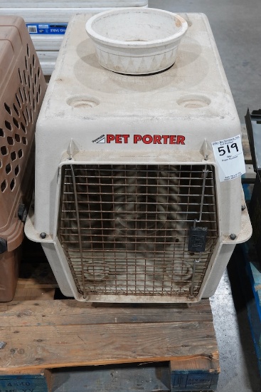 PETMATE PET PORTER W/WATER/FOOD BOWL