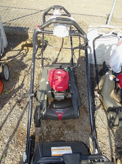 HONDA LAWN MOWERS FOR PARTS (X3)