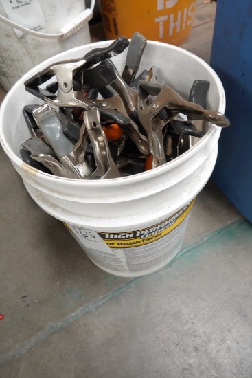 BUCKET, BOX OF CLAMPS