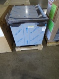 NEW BEVERAGE-AIR 27” WORK TOP REFRIGERATOR W/3” CASTORS