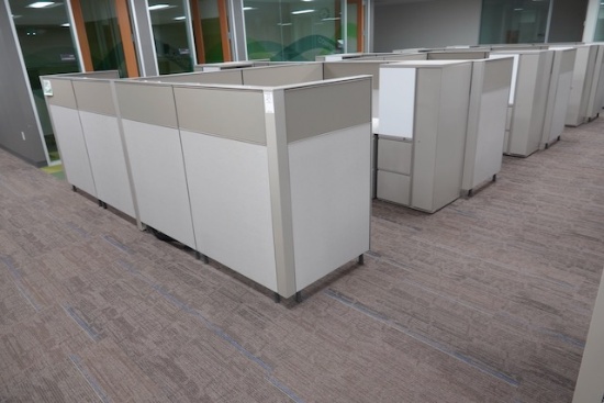 8 OFFICE CUBICLES W/DESK & CABINETS X1