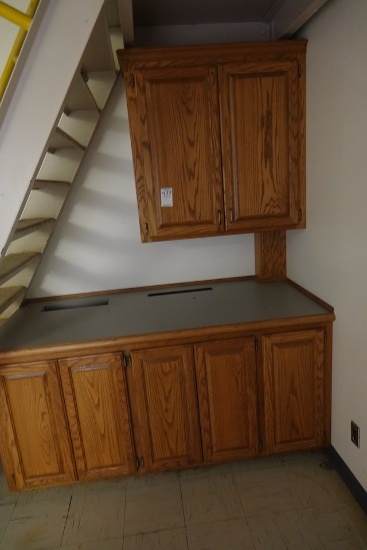 UPPER & LOWER CABINETS