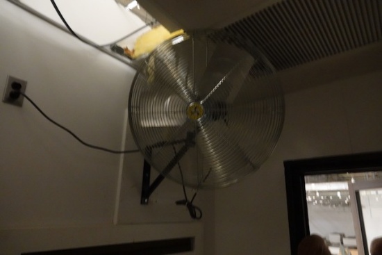 WALL MOUNT SHOP FAN