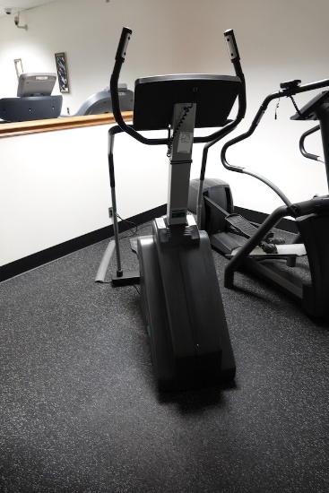 PRECOR STAIR STEPPER