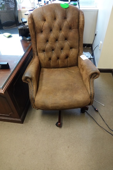 EXECUTIVE CHAIR
