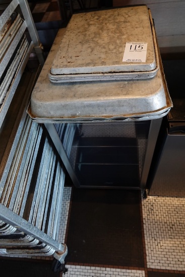 HALF SIZE SHEET PANS (X4)
