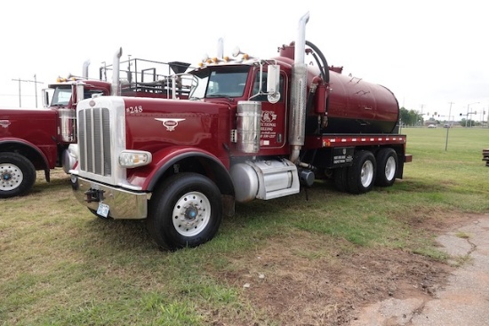 2013 389 DAY CAB VAC TRUCK W/WET KIT,10 SPEED TRANS/ISX-15L CUMMINS ENGINE,
