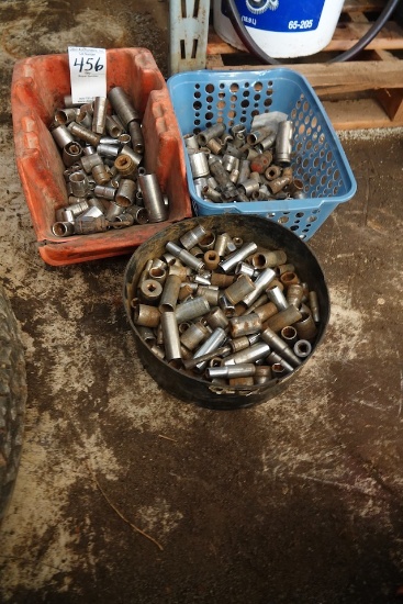TUBS OF ASSORTED SOCKETS X1