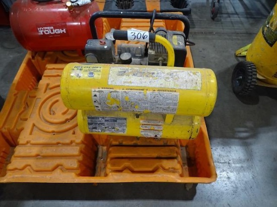 AIR COMPRESSOR 125 PSI MAX 4 GALLON