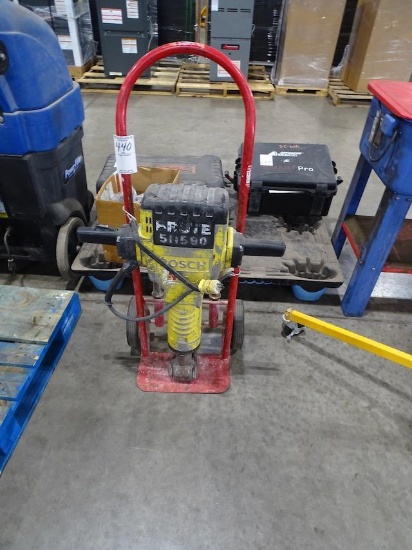 BOSCH BRUTE BREAKER HAMMER W/CART & BITS 120V