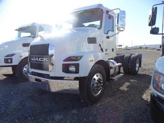 2024 MACK MD6