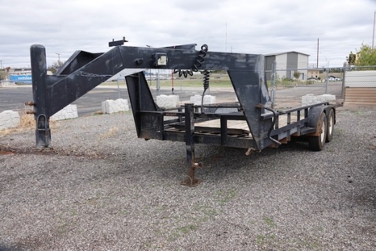 18' EQUIPMENT TRAILER