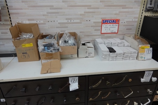 CABINET HARDWARE