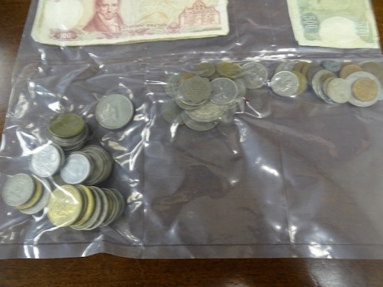 17 MERCURY DIMES, 14 DIMES, 10 SILVER DIMES, 85 BICENTENNIAL QUARTERS,