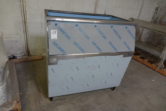FOLLETT 950 LB ICE BIN