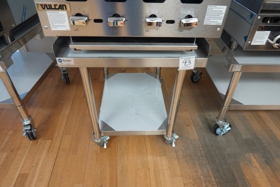 S/S EQUIPMENT STAND