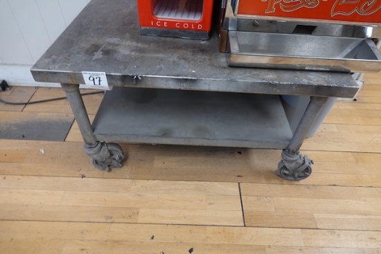 EQUIPMENT STAND