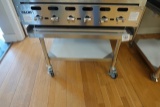 S/S EQUIPMENT STAND