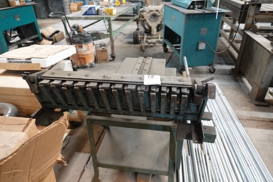 MANUAL CLEAT BENDER