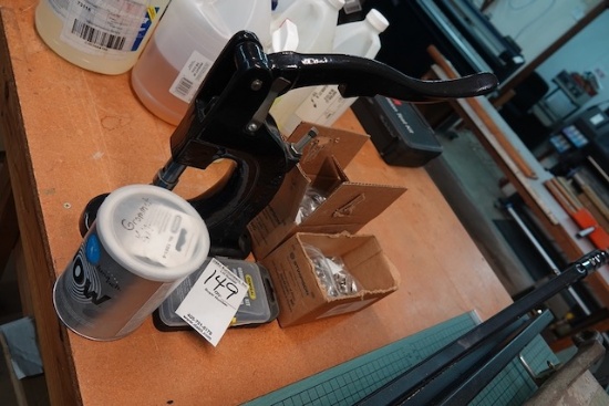 GROMMET PRESS/GROMMETS X1