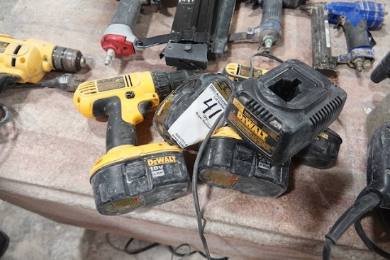 DEWALT 18V DRILL, IMPACT W/CHARGER