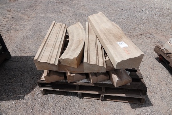 PALLET OF DECO CONCRETE CURBING