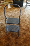 STEP LADDER