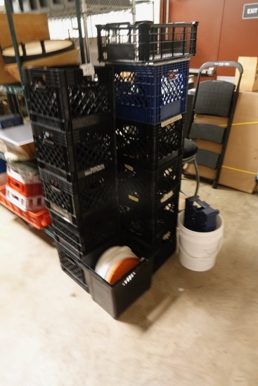 ASSORTMENT OF CRATES X1