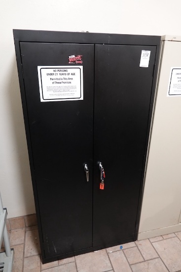 2 DOOR METAL CABINET W/KEYS (NO CONTENTS)