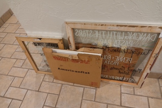 SIGNAGE X1