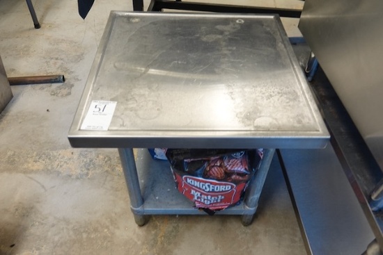 S/S EQUIPMENT STAND 24” X 24”