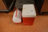 ICE CHESTS X1