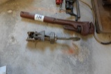PIPE WRENCH & CLAMP