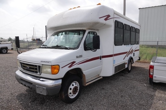 2006 FORD E450 SUPER DUTY