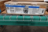 NEW EATON 200 AMP INDOOR MAIN LUG 40 SPACES 80 CIRCUITS