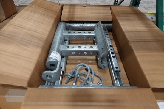 MOUNT FOR SMALL CELL, 5G TRIPLE SIDE ARM (X8)