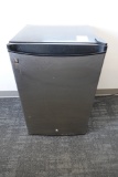 GE MINI FRIDGE