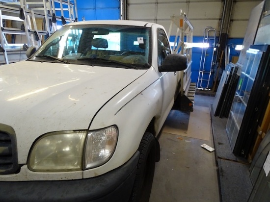 2002 TOYOTA SINGLE CAB; 8 FT BED GLASS RACK ON ONE SIDE,