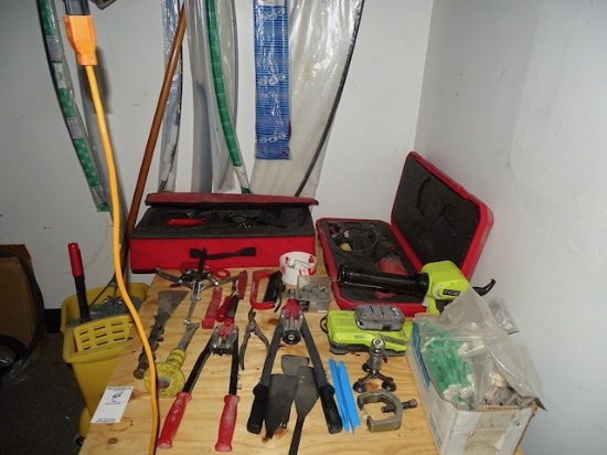 AUTOMOTIVE GLASS INSTALLATION TOOLS, GLASS RACK, ASST. GLASS, ASST. GASKETS,