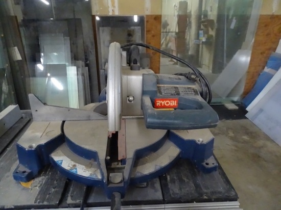 RYOBI COMPOUND MITER SAW