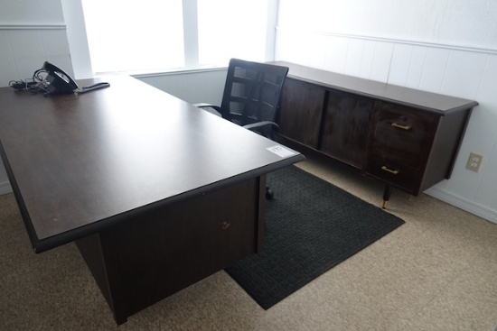 DESK CREDENZA & OFFICE CHAIR X1