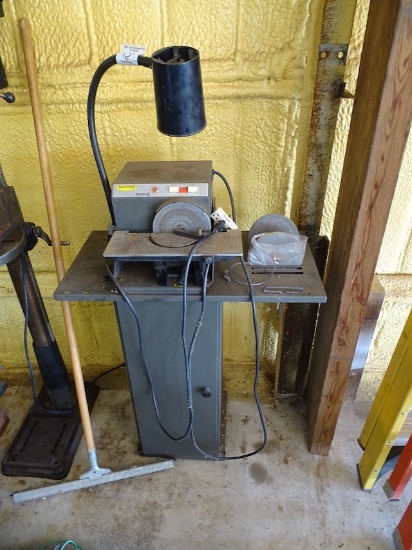 ACCU FINISH SERIER 2 SANDER ON STAND W/LIGHT