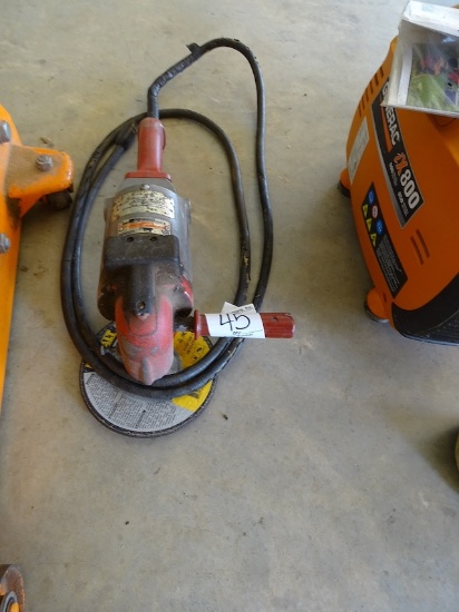 MILWAUKEE HEAVY DUTY GRINDER W/WHEEL